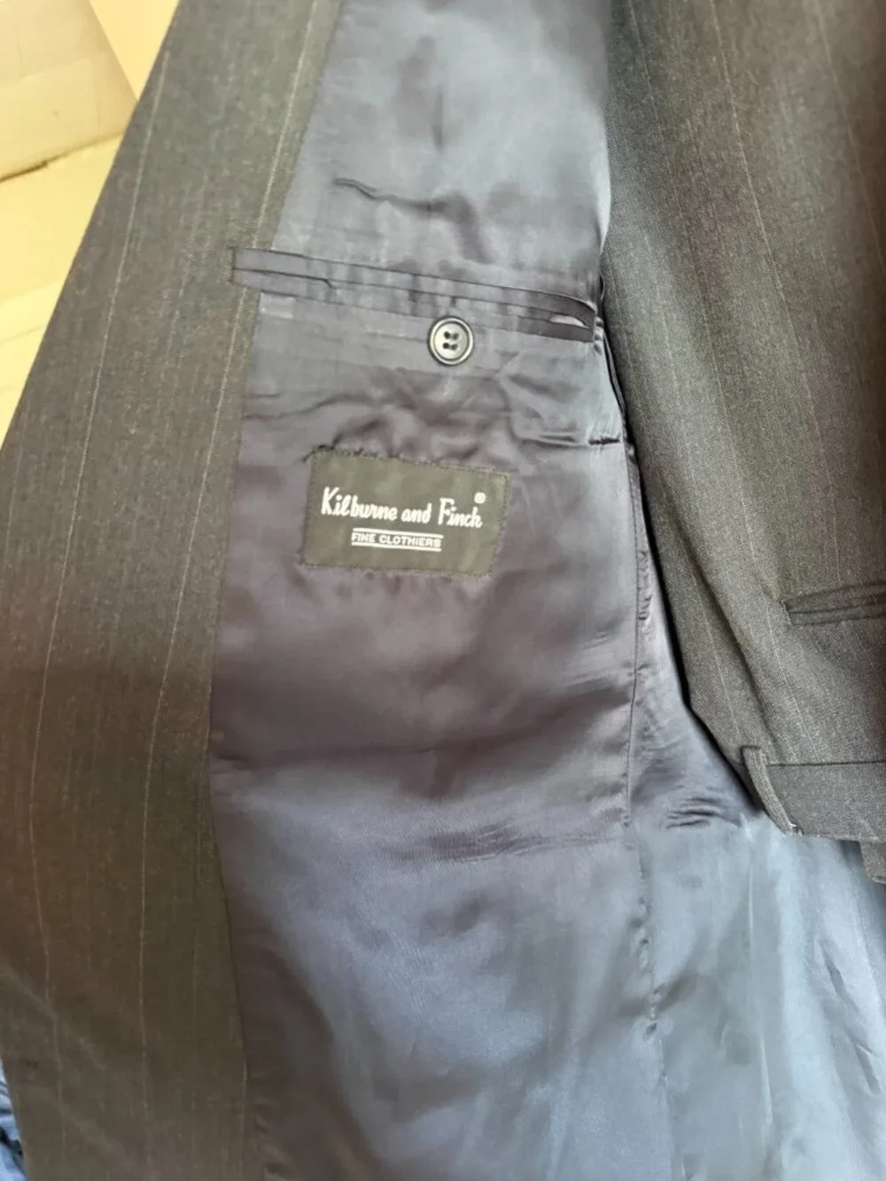 Kilburne & Finch Charcoal Pinstripe 2 Piece Suit 44L Jacket 38W Pants